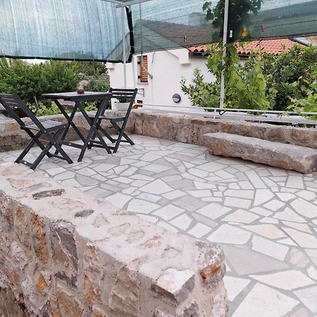 Apartman Lucija Punat Exteriör bild