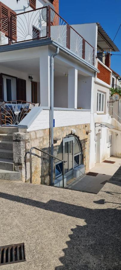 Apartman Lucija Punat Exteriör bild